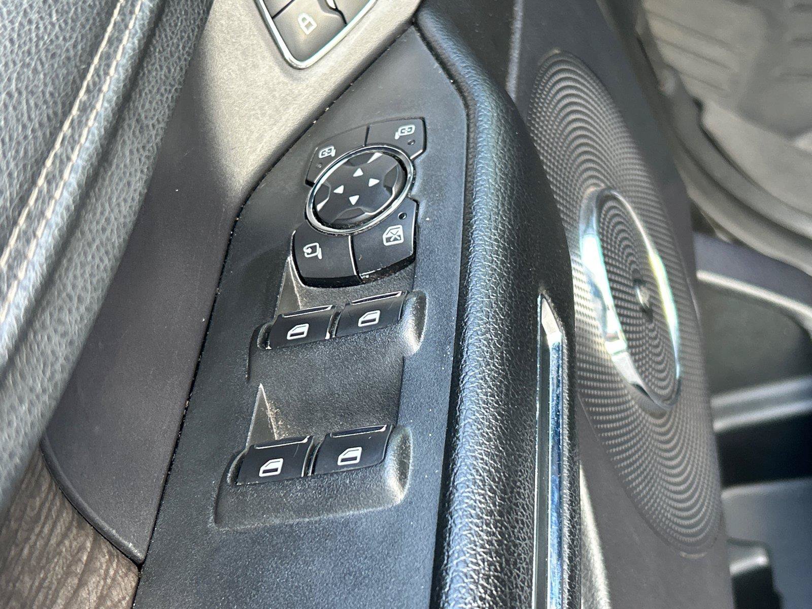 Used 2019 Ford Expedition Limited w/ Equipment Group 301A RWD image 21