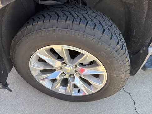 Used 2019 Chevrolet Silverado 1500 LTZ w/ LTZ Plus Package AWD/4WD image 2