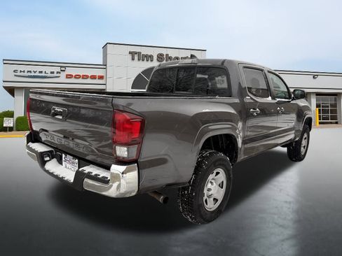 Used 2021 Toyota Tacoma SR5 RWD image 5