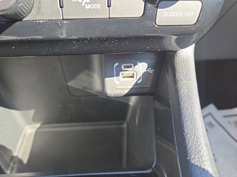 Certified 2024 Jeep Compass Latitude image 16