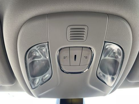 Used 2021 Jeep Compass Latitude AWD/4WD image 24