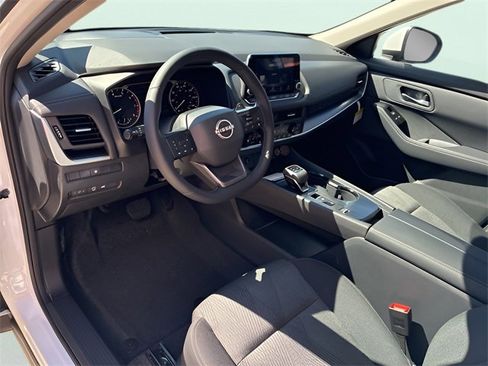 Used 2026 Nissan Rogue SV w/ Cold Weather Package image 9