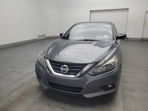 Used 2017 Nissan Altima 2.5 SR w/ Midnight Edition Package FWD image 15