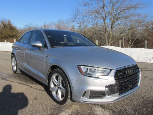 Used 2017 Audi A3 2.0T Premium w/ Convenience Package image 18