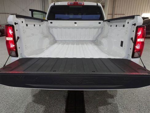 Used 2024 Chevrolet Colorado W/T w/ Safety Package image 29