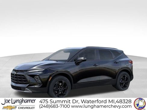 New 2026 Chevrolet Blazer LT w/ Midnight/Sport Edition AWD/4WD image 2