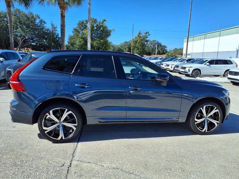 Certified 2023 Volvo XC60 B5 Ultimate w/ Climate Package image 8