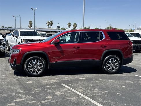 Used 2022 GMC Acadia SLE image 27