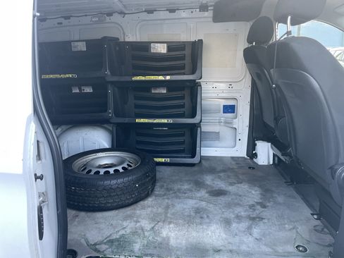 Used 2018 Mercedes-Benz Metris image 15