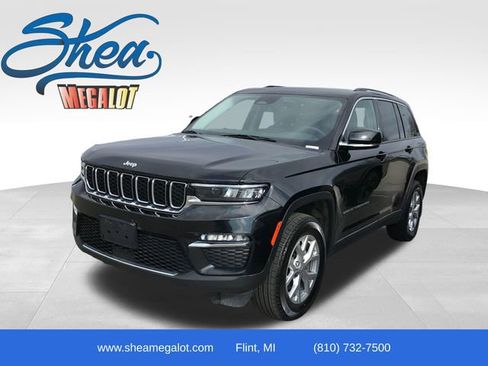 Used 2023 Jeep Grand Cherokee Limited image 1