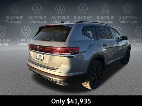 New 2026 Volkswagen Atlas SE FWD image 5