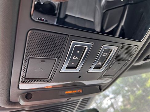 New 2026 Land Rover Range Rover Evoque Dynamic SE image 21