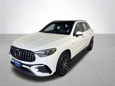Used 2024 Mercedes-Benz GLC 43 AMG 4MATIC image 2