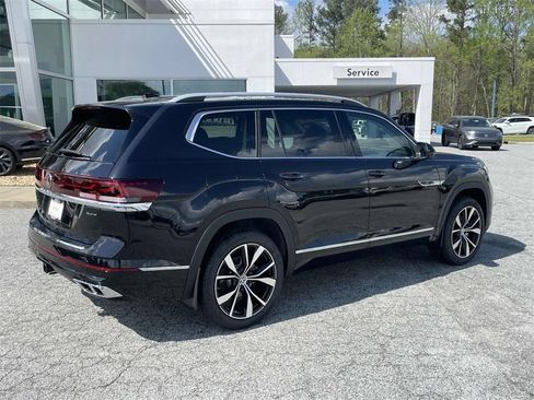 Used 2025 Volkswagen Atlas SEL Premium R-Line AWD/4WD image 4