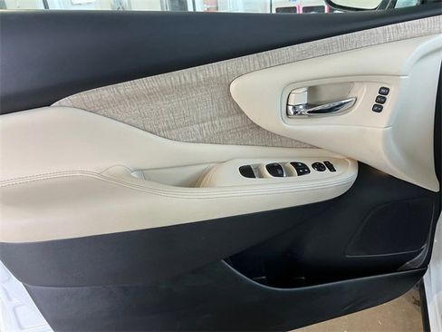 Used 2021 Nissan Murano SL image 16