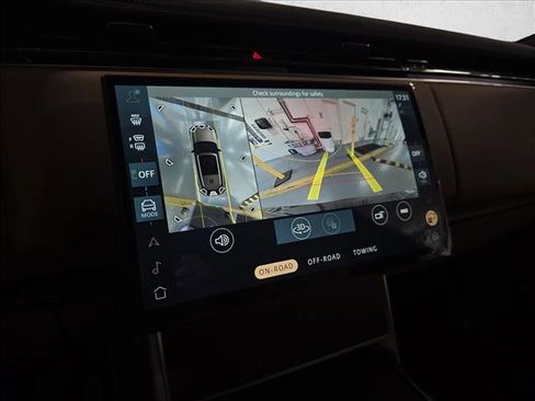 New 2026 Land Rover Range Rover Long Wheelbase SE image 24