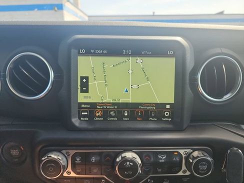 Used 2023 Jeep Wrangler Unlimited Rubicon 4xe w/ Dual Top Group AWD/4WD image 24