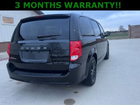 Used 2018 Dodge Grand Caravan SE image 5