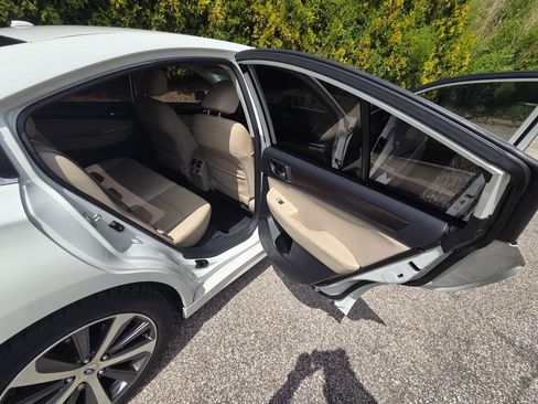 Used 2015 Subaru Legacy 2.5i Limited AWD/4WD image 14