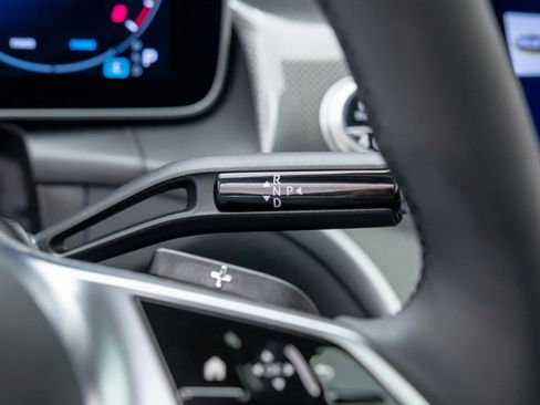 New 2025 Mercedes-Benz GLC 300 4MATIC image 23