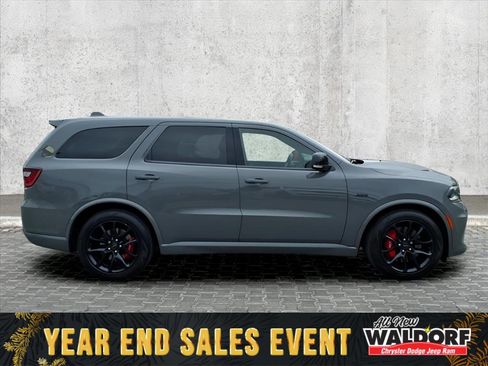 Used 2022 Dodge Durango SRT w/ Premium Interior Group image 2