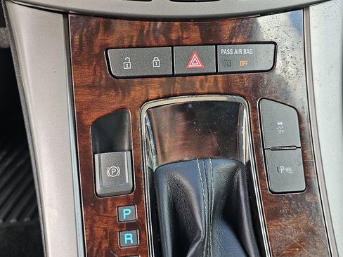 Used 2013 Buick LaCrosse Leather w/ Entertainment Package image 30