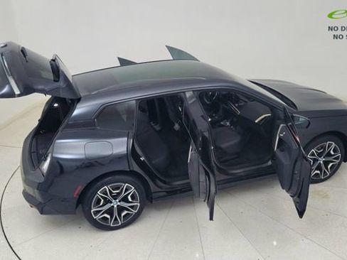 Used 2024 BMW iX xDrive50 w/ Sport Package AWD/4WD image 84