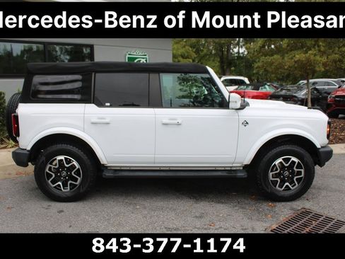 Used 2022 Ford Bronco Outer Banks image 3