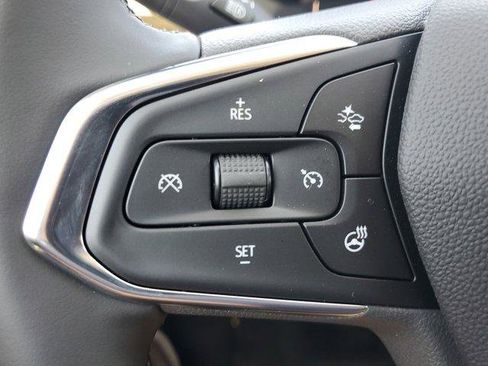 New 2026 Chevrolet Trax ACTIV w/ Sunroof Package FWD image 19