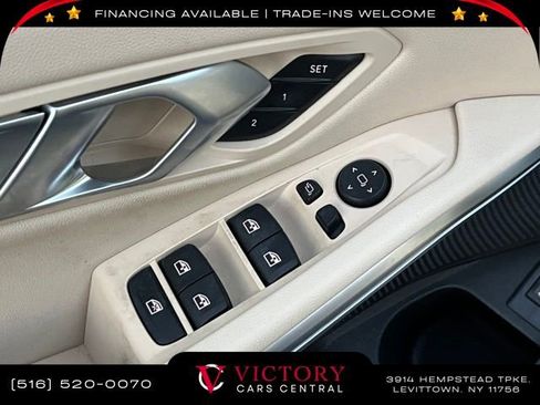 Used 2019 BMW 330i xDrive Sedan w/ Convenience Package image 11
