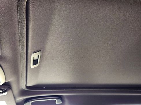 Used 2025 Subaru Forester Limited image 27