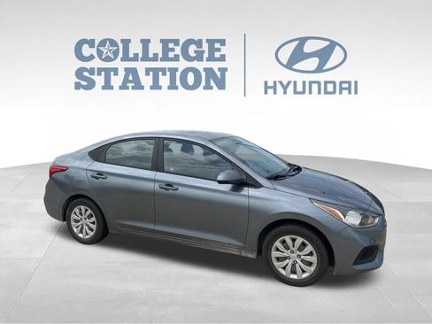 Used 2019 Hyundai Accent SE FWD image 5