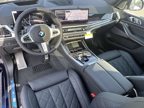 New 2026 BMW X5 xDrive40i w/ M Sport Package AWD/4WD image 10