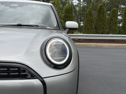 New 2026 MINI Cooper 4-Door Hardtop FWD image 40