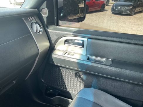 Used 2017 Ford Expedition EL XLT RWD image 17