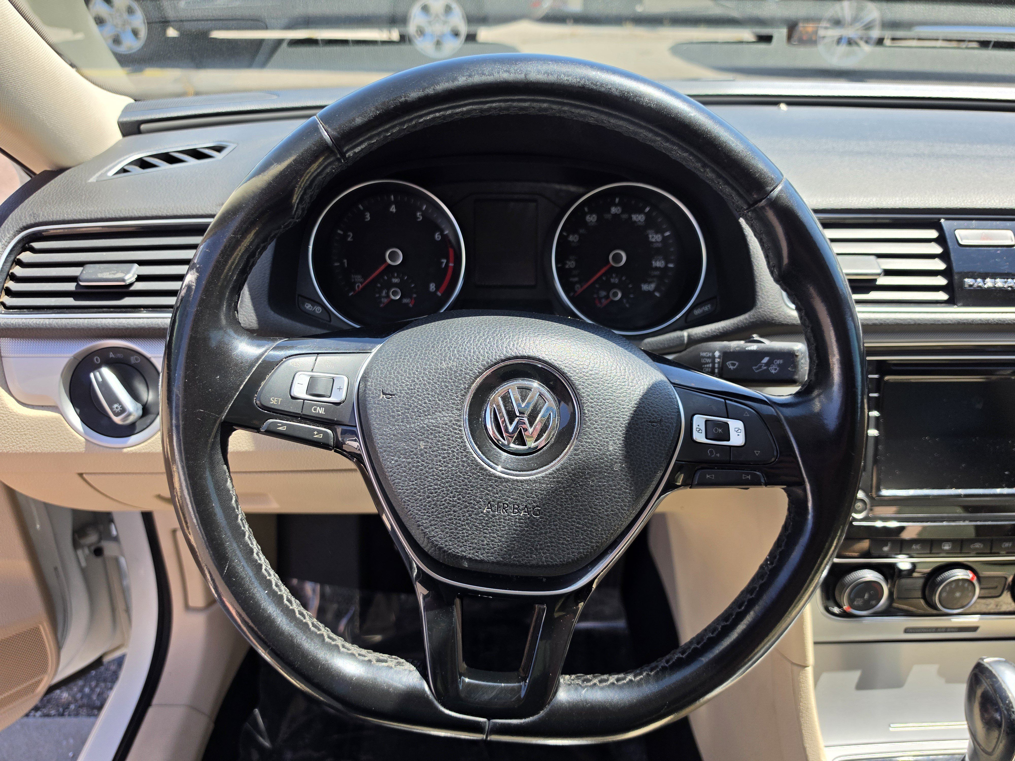 Used 2019 Volkswagen Passat 2.0T Wolfsburg w/ Wheels & Sunroof Package FWD image 13