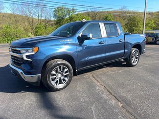 Used 2022 Chevrolet Silverado 1500 LT video 3
