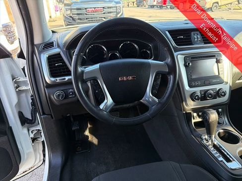 Used 2014 GMC Acadia SLE image 16