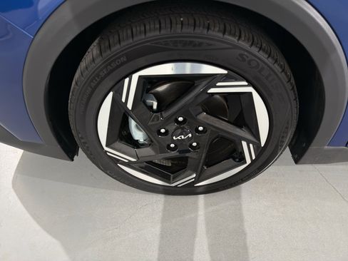 Used 2025 Kia K4 EX image 4