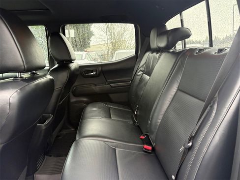 Used 2023 Toyota Tacoma Limited image 17