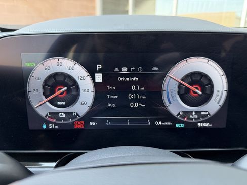 Used 2025 Kia Niro Wind FWD image 17