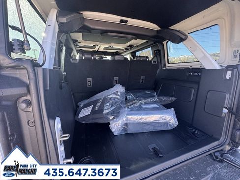 New 2025 Ford Bronco Badlands image 16