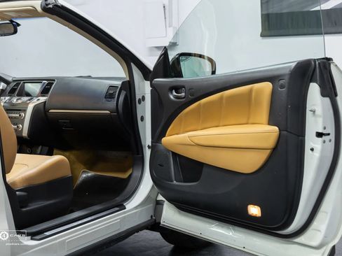 Used 2011 Nissan Murano CrossCabriolet Sport Utility 2 image 21