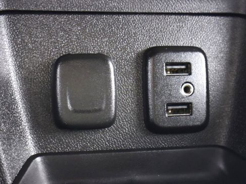 Used 2017 Chevrolet Volt LT w/ Comfort Package FWD image 26