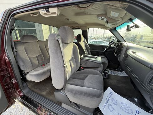 Used 2003 GMC Sierra 2500 SLE w/ Snow Plow Prep Package image 17