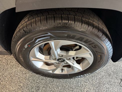 Used 2022 Hyundai Tucson SEL FWD image 14
