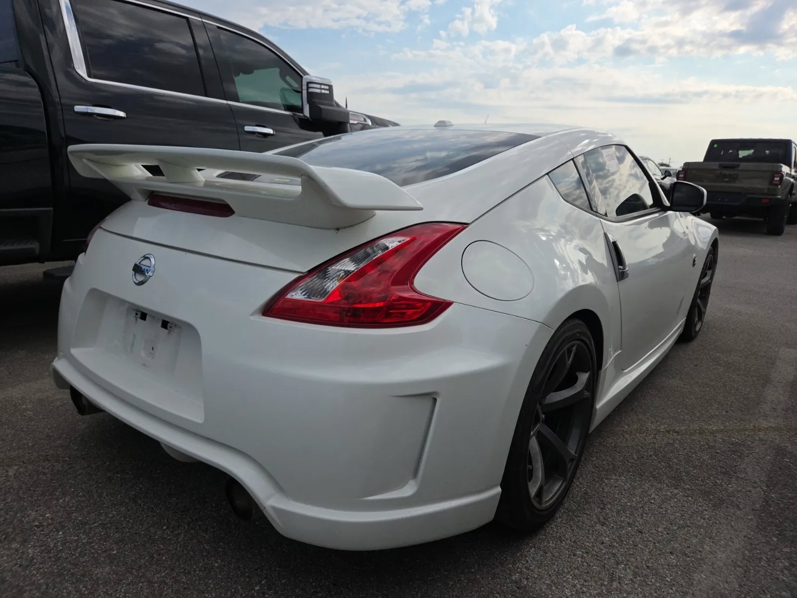 Used 2013 Nissan 370Z NISMO w/ Bose Pkg RWD image 12