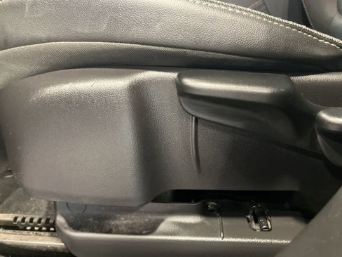 Used 2024 Buick Encore GX Preferred image 11