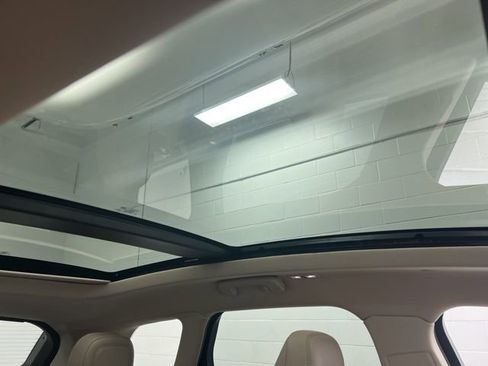 Used 2023 Lincoln Corsair AWD w/ Equipment Group 101A image 27