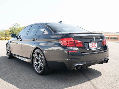 Used 2013 BMW M5 w/ Executive Pkg image 4